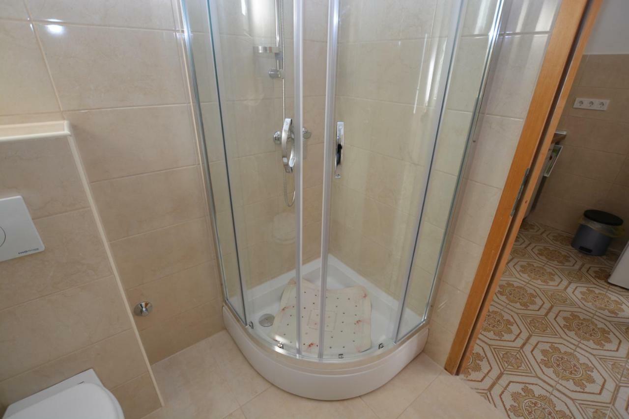 Nadica Apartment *
